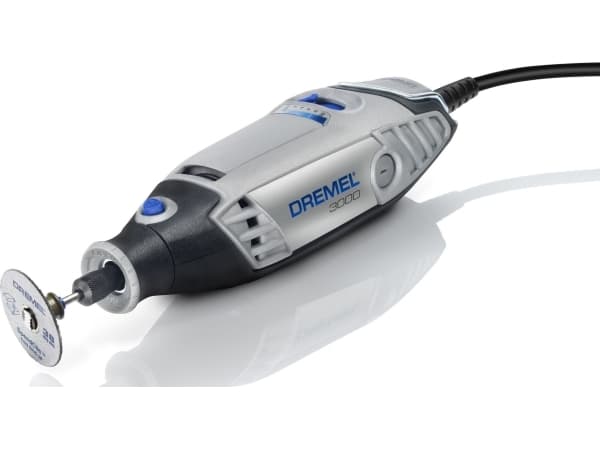 DREMEL MULTIFUNKSJONSKLIPER MULTI 3000 + 5 UTSTYR