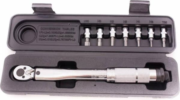 Brüder Mannesmann 18314 Momenttiavain sis. kärkiholkit - 5-25 Nm - 1/4"