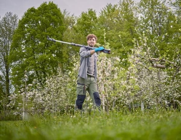 GARDENA SAX 360 CM BATTERI 18 VOLT INKL. BATTERI OCH LADDARE