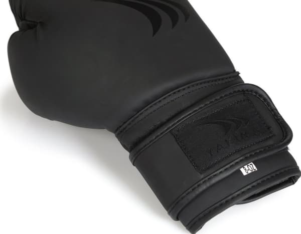 YakimaSport MARS Matt/Musta 6 oz nyrkkeilyhanskat