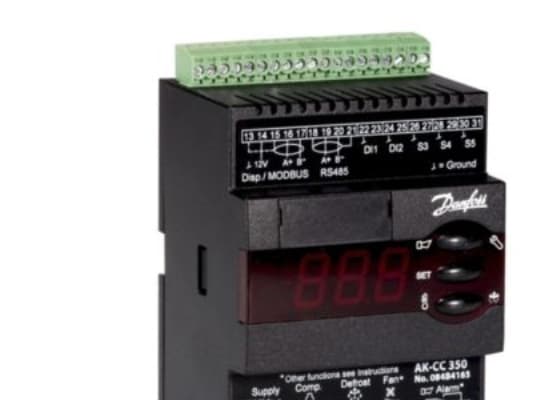 Danfoss AK-CC 350 - Jäähdytyslaitteen ohjaus, Temp., Multi, 4 relettä, 1f, 2k, 2,3 VA