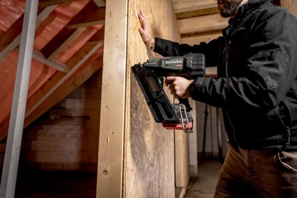 Metabo NFR 18 LTX 90 BL - Nagler - trådløs - uten batteri, ingen lader - 18 V - SOLO