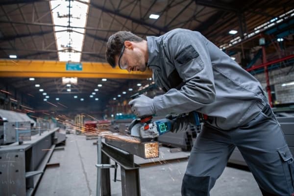 Bosch GWS 18V-15 PSC Professional - Mini angle grinder - trådløs - 125 mm - uten batteri - 18 V - SOLO