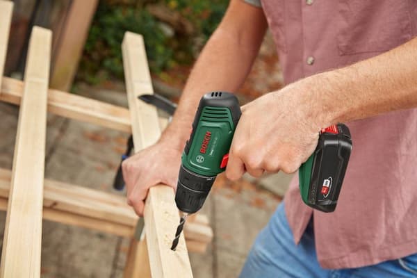 Bosch UniversalImpact 18V-60 - Borehammer/skruemaskine - akku - 2 hastigheder - borepatronnøgle 13 mm - 60 N m - 2 batterier - 18 V
