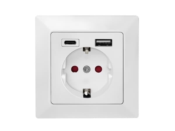 Pistorasia, 1x CEE 7/3, 1x USB-A, 1x USB-C