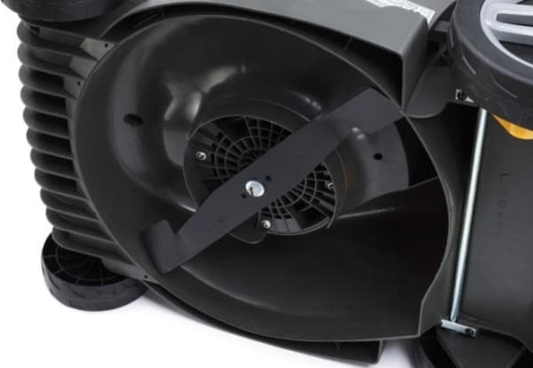 STIGA Combi 340e Kit - Akkukäyttöinen ruohonleikkuri - Sis. 1 x 4 Ah Akku ja laturi