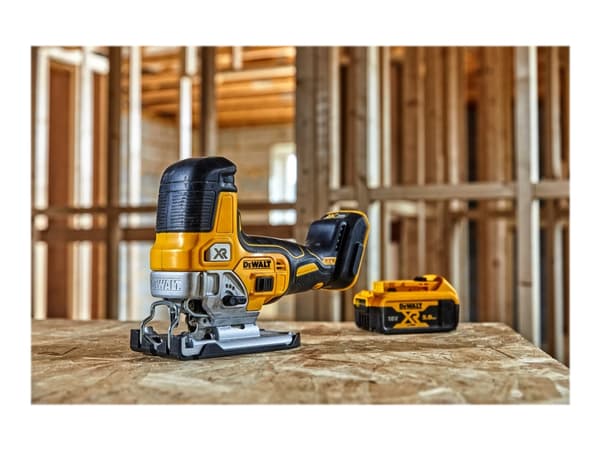 DeWALT DCS335 - Sticksåg - sladdlös - 18 V - SOLO