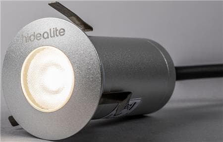 Decklight Super 230V LED-valaisin 45° 3000K 270 lm, Ra&gt;90, SDCM3, 4,5W. Integroitu vaiheen himmennettävä ohjain. 2m kumikaapeli. AMMATTILAISET