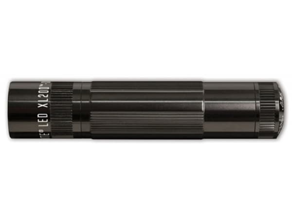 Maglite LED XL 200 musta sis. 3AAA ja laatikko