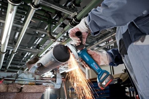 Bosch GWS 18V-10 P PROFESSIONAL, 9000 RPM, Batteri, 1,9 kg, Børsteløs motor - SOLO