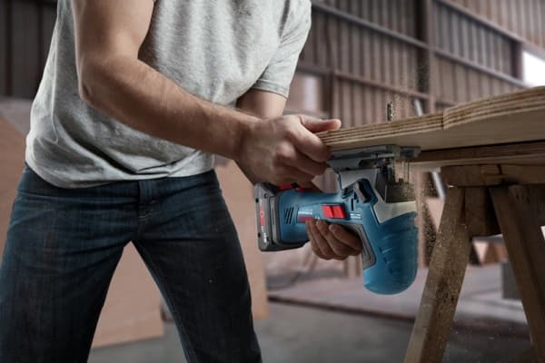Bosch sticksåg GST 18V-125 S SOLO - SOLO