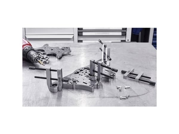 Parallel skruetvinge 28x19 PA028