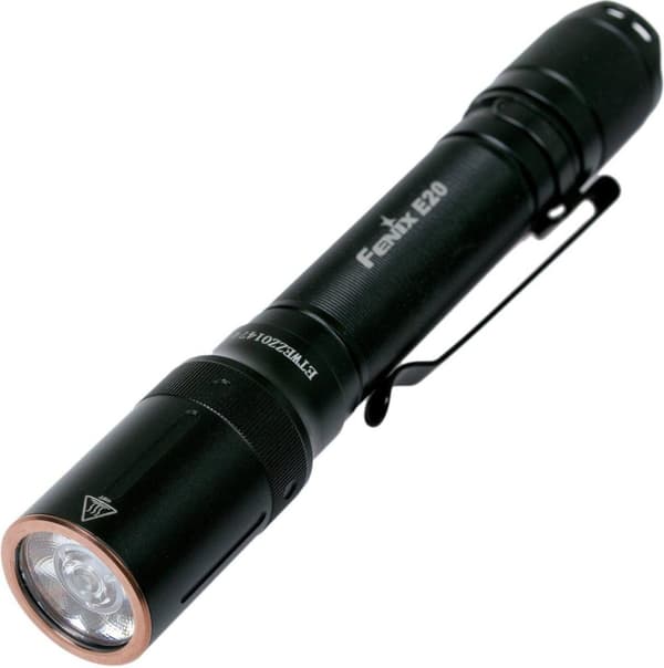 Fenix E20 V2.0 Lommelygte LED 350 Lumens (E20 V2.0) Sort