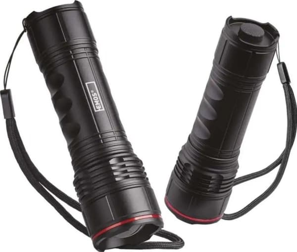 LED metalli taskulamppu 500 lm 4 AAA zoomilla P3115