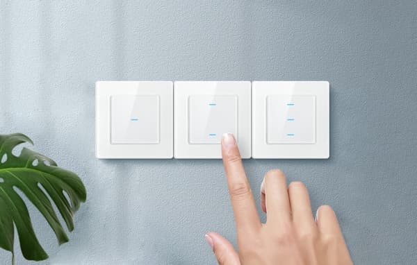 Kosketuskytkin WiFi Avatto N-TS10-B2 Double TUYA (musta)