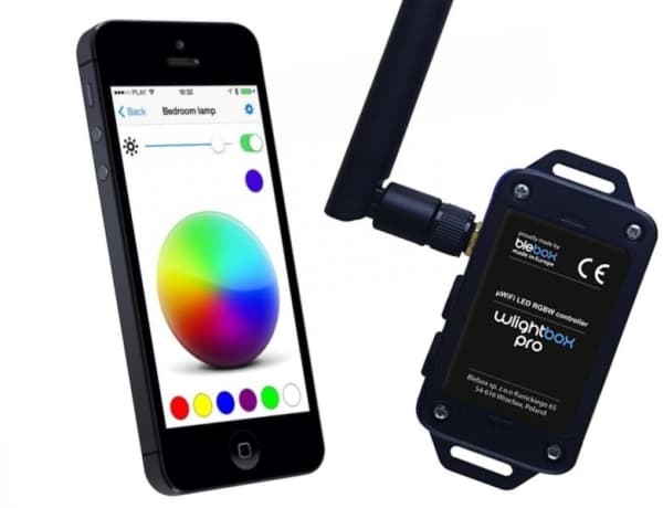 Blebox BLEBOX wlightbox pro - LED-KONTROLL MED EKSTERN ANTENNE