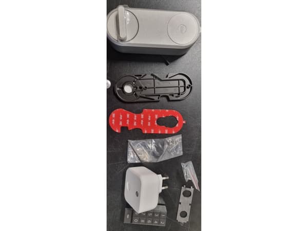 [OUTLET] - Yale Linus® Smart Lock (Srebrny) + Bridge + Klawiatura