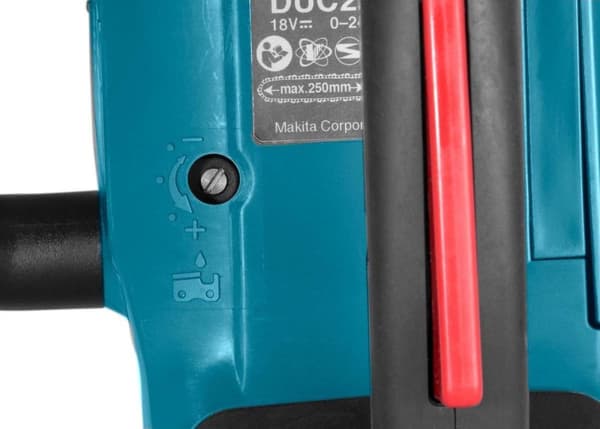 Makita DUC254 - Motorsav - Akku - 18V - 25cm - 25cm