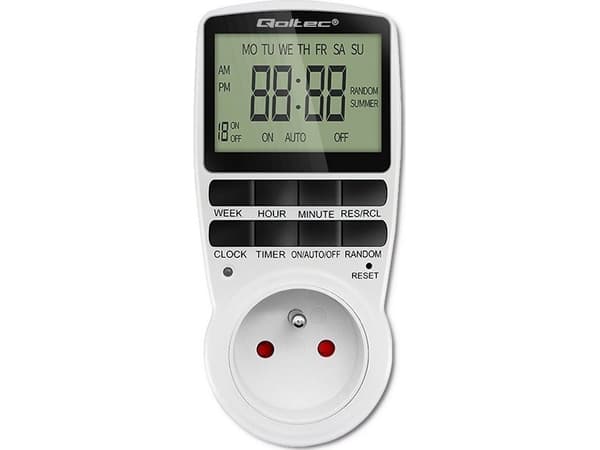 Qoltec PC0628 - Automatisk strømsvitsj - 16A, LCD - AC 230 V - 3680 watt - utgangskontakter: 1 - Europa - hvit