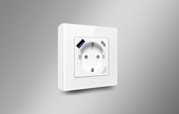Avatto N-WOT10-USB-W USB och USB-C TUYA smart WiFi vägguttag (vit)