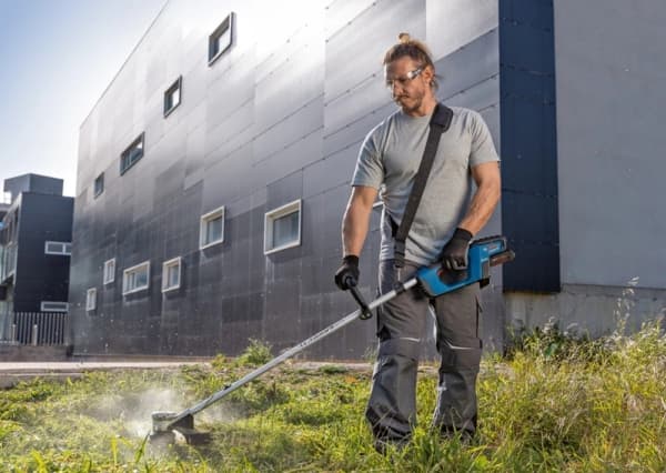 Bosch GRT 18V-33 PROFESSIONAL, Trådkutter, 33 cm, Nylontråd, D-sløyfet håndgrep, 2,4 mm, 6400 RPM - SOLO