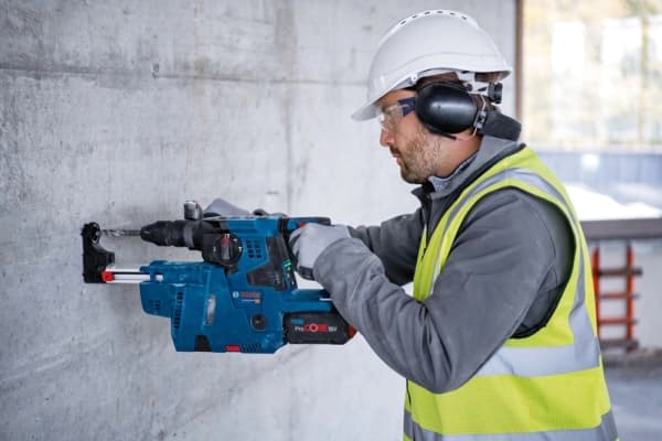 Bosch Professional GBH 18V-28 CF SDS-Plus sladdlös borrhammare 18 V Li-Ion inkl. batteri, inkl. laddare, inkl. väska (0611921002)