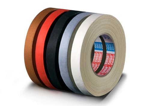 tesa-kangasteippi 4541, 19 mm x 50 m, musta repeytymiskestävä, erityisen joustava, hyvä liimauslujuus, myös karkeilla pinnoilla (04541-00012-00)