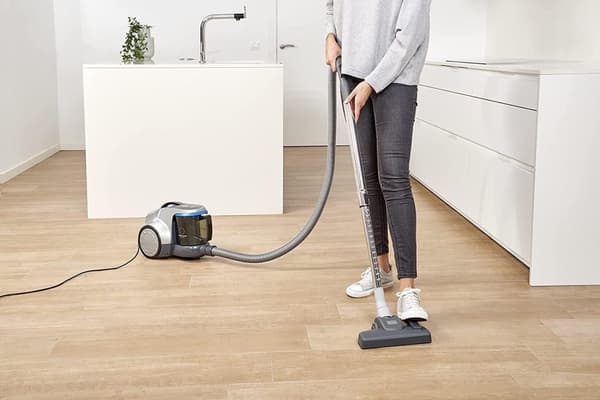 Black & Decker BXVML700E dammsugare 2 l cylinder dammsugare 700 W påslös (BXVML700E) Svart, Grå, Turkos