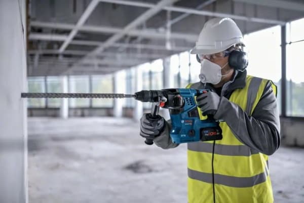 Bosch GBH 18V-28 CF PROFESSIONAL, SDS Plus, Sort, Blå, Rød, Børsteløs motor, 2,8 cm, 3,3 J, 4220 bpm