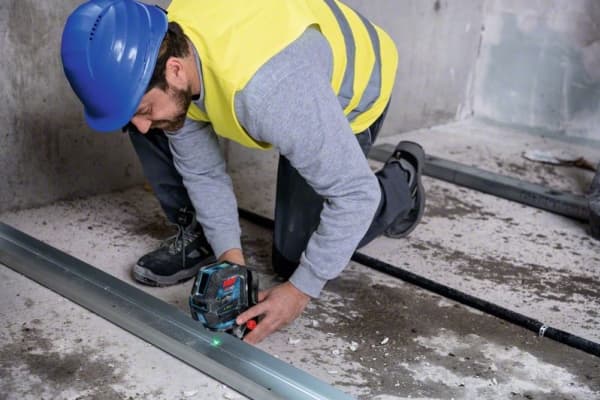 Bosch Professional GCL 2-50 G - Tverrlinje-lasernivå - SOLO