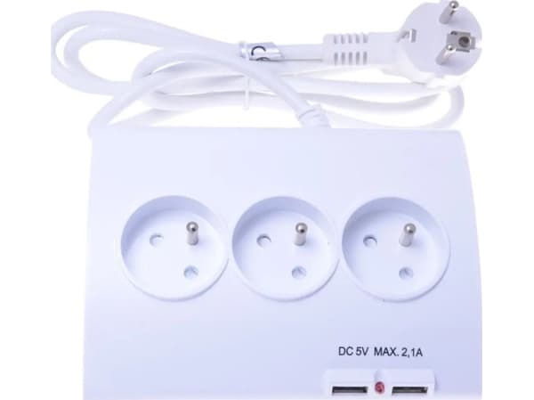 PREMIUMCORD förlängningskabel 230V 1,5m 5 uttag+brytare+2x USB 2A (ppd01)