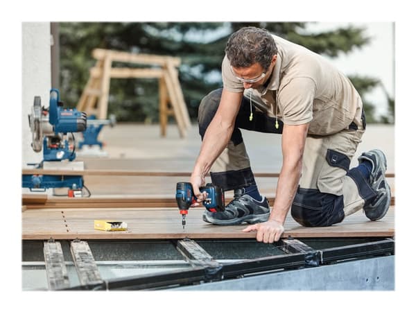 Bosch GDX Professional 18V-210C - Støtskiftenøkkel - trådløs - 3 hastigheter - 1/4" hex socket, 1/2" firkantnøkkel - uten batteri - 18 V - SOLO