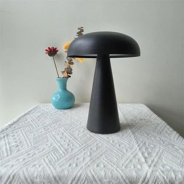 Svamplampa Black