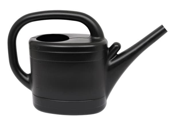 HOME It® vandkande med brusehoved 5 liter sort