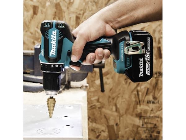 Makita DDF485ZJ, 1900 kierrosta minuutissa, 1,3 cm, 3,8 cm, 50 Nm, 500 kierrosta minuutissa, 1900 kierrosta minuutissa