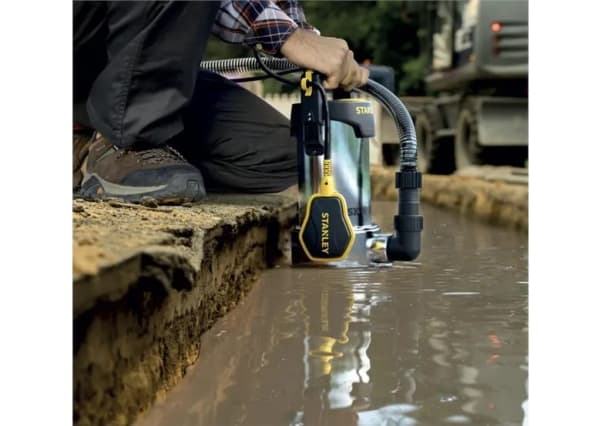Stanley Rentvannspumpe 750W SXUP750XCE STANLEY