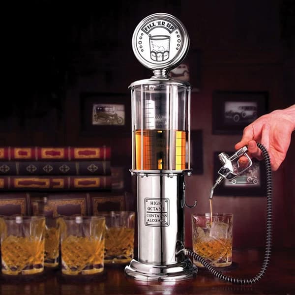 Retro minibar "gasoline pump"