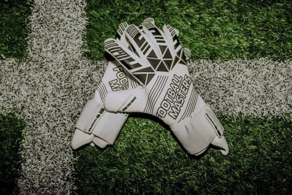 Football Masters RĘKAWICE BRAMKARSKIE FOOTBALL MASTERS FENIX PRO WHITE 9