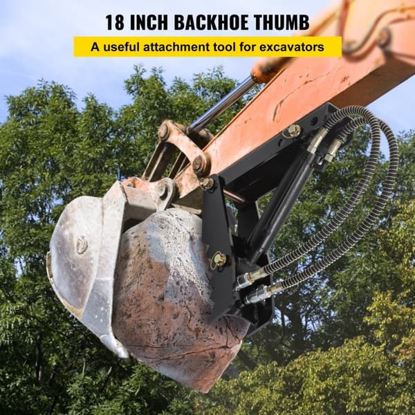 Hydraulinen kaivurin peukalo, 18" x 1/2", raskaan käytön malli mustalla teräksellä ja hydraulisylinterillä.