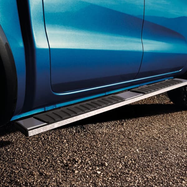 Løbebrætter og 6" trinstænger til 2007-2018 Chevy Silverado/GMC Sierra 1500, mandskabsførerhus; rustfrit stål Nerf-stænger, 500 LBS.