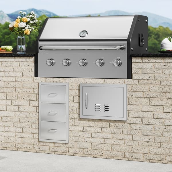 BBQ-ovi, 508x356 mm, ruostumattomasta teräksestä, ulkokeittiön ovi tuuletusaukoilla ja kahvalla BBQ-saarelle.