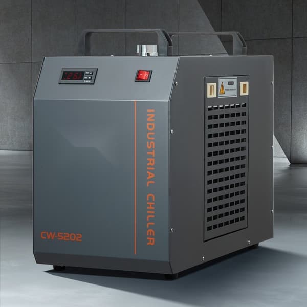 Industriel Vandkøler CW-5202 med indbygget kompressor, 7L tank og 18L/min flow til CO2-lasergraveringsmaskiner.