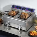 Miniatyrbild 8 av 9: Kommersiell elektrisk fritös med bänkskiva och dubbla tankar, 6000W. Perfekt för effektiv matlagning!