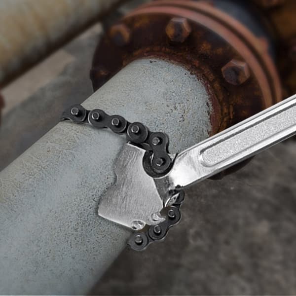 24 tuuman Heavy Duty putkiavain ja 6,7 tuuman ketjuavain, kestävä ja tehokas.