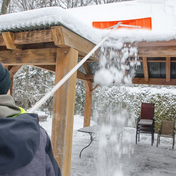 Lumikattoharava, 25" muoviterä, 21' alumiinikahva, liukueste, helppo käyttää katolla ja lumelle.