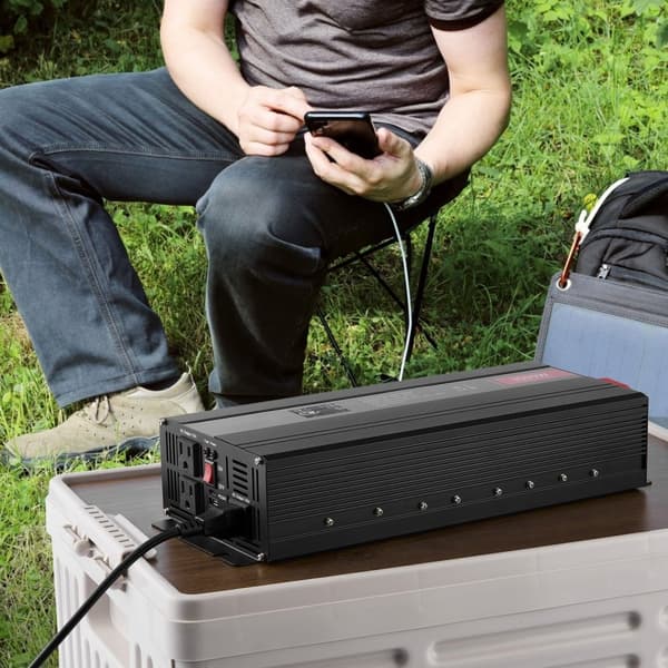 Modifierad sinusvåg växelriktare 3000W DC12V till AC230V med LCD-skärm, CE, FCC.