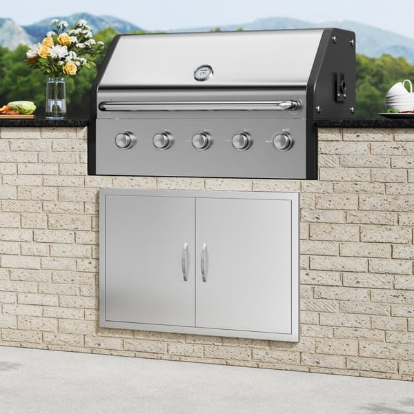 BBQ adgangsdør, 889x610 mm, dobbelt udendørs køkkendør i rustfrit stål. Perfekt til BBQ øer og grillestationer.