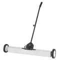 Pikkukuva 1 / 9: 55 lbs:n pyörivä magneettinen lakaisukone, 24" teleskooppikahvalla, helppo puhdistus autotallissa ja pihalla.