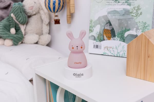 LED natlampe Olala - Charly the Bunny, pink