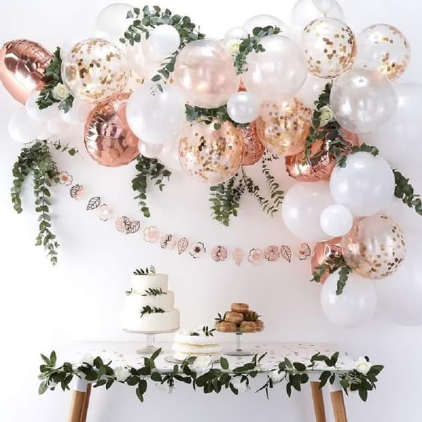 Ballonguirlande med 63 balloner - rosa guld